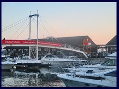 Harbourfront 023 - Amsterdam Bridge